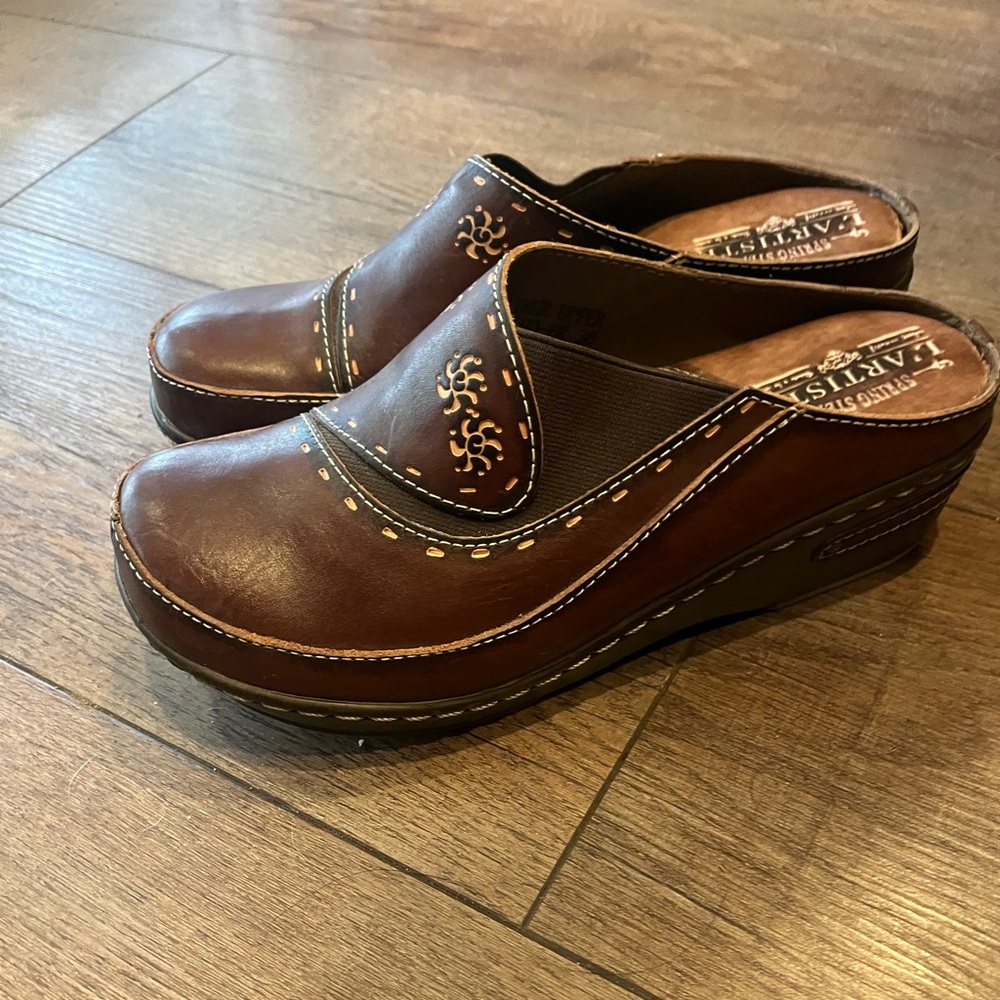 Spring Step L'Artiste Chino Clogs